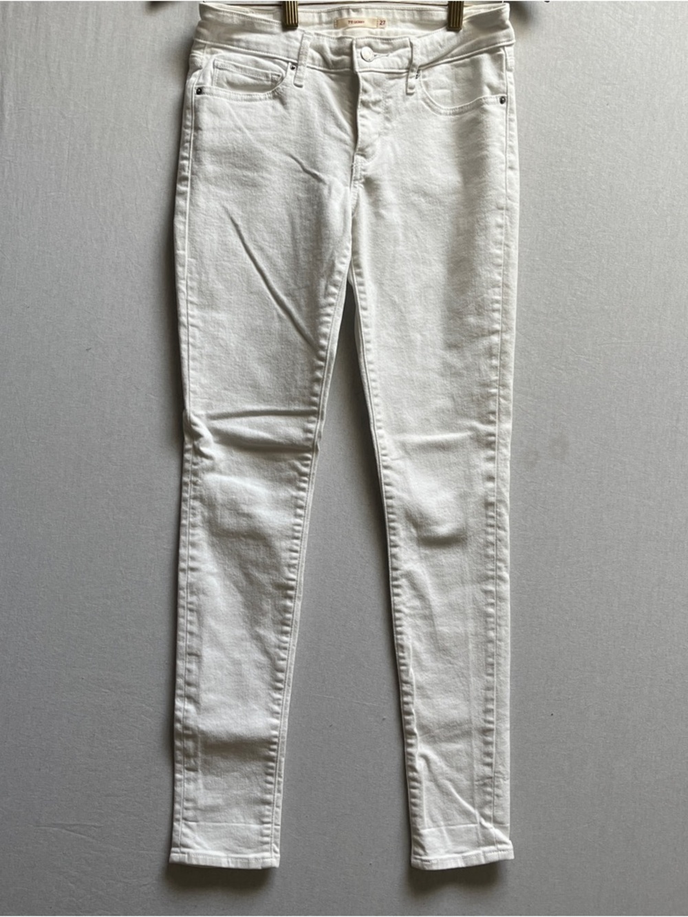 Levi’s 711 Women’s White Skinny Jeans Sz 27